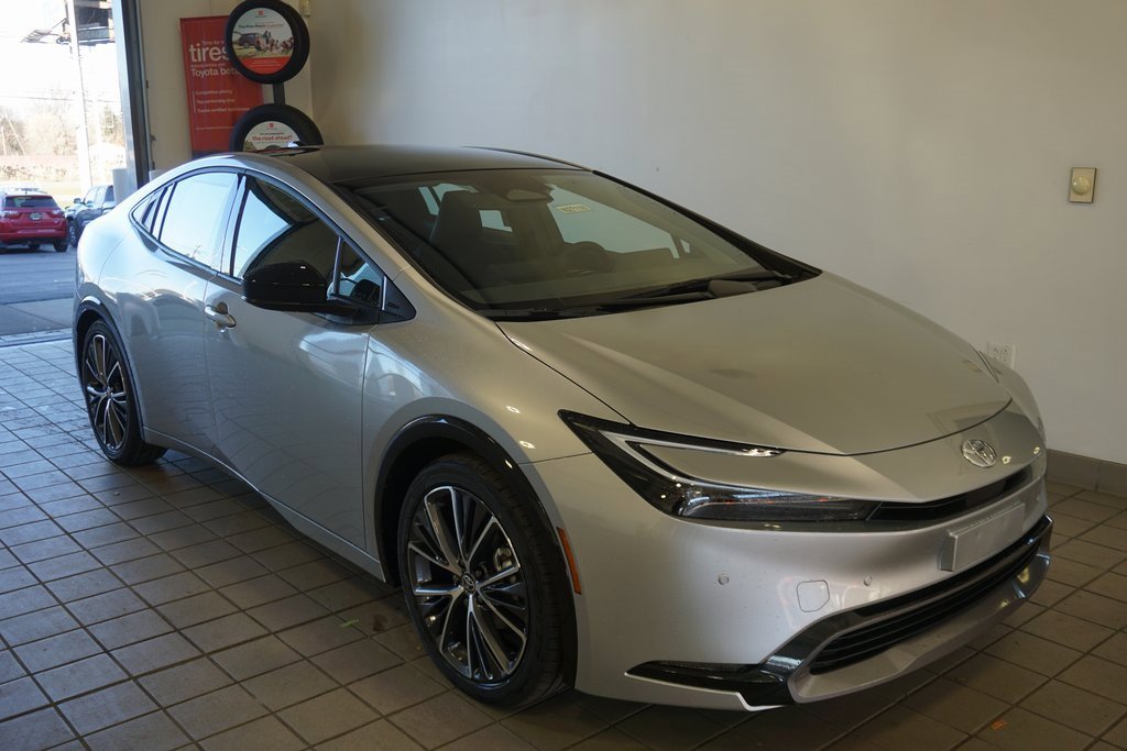 New 2026 Toyota Prius XLE image 2