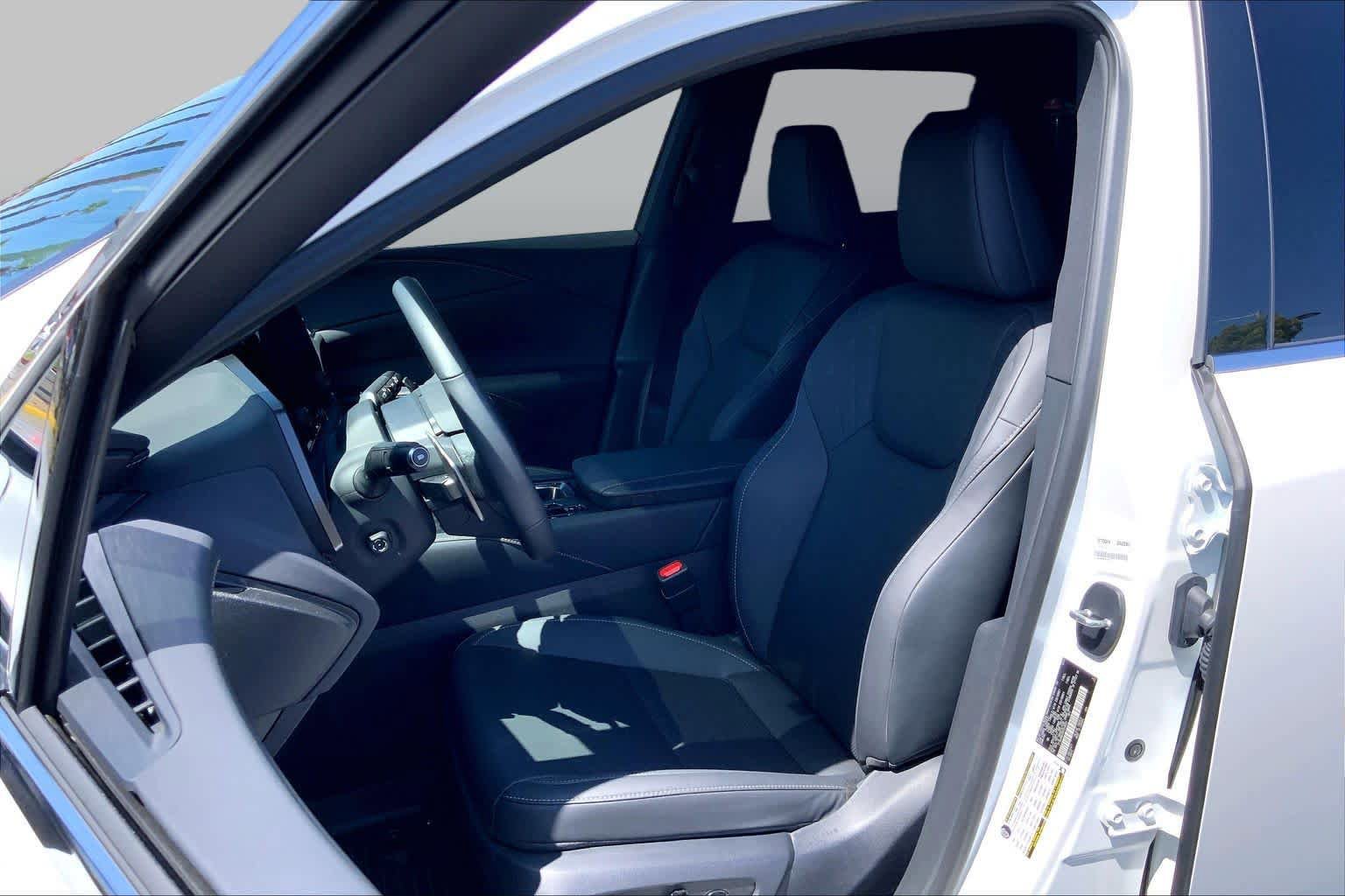 Used 2024 Lexus RX 350 Premium w/ Convenience Package FWD image 7