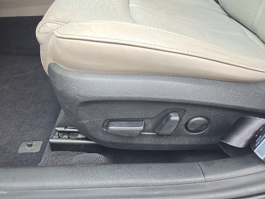 Used 2017 Hyundai Sonata Limited w/ Cargo Package FWD image 26