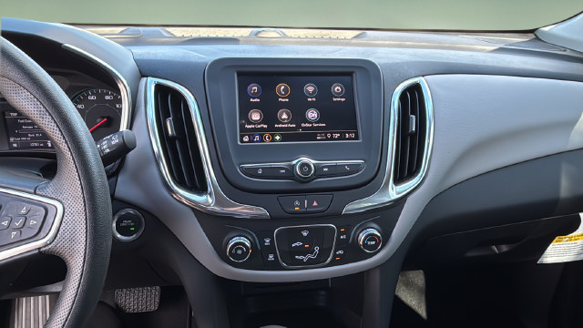 Used 2024 Chevrolet Equinox LS w/ Driver Confidence II Package FWD image 24
