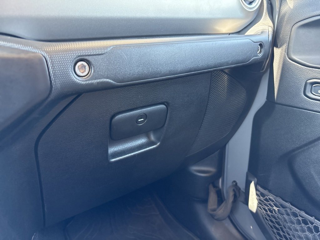 Used 2020 Jeep Gladiator Rubicon w/ Uconnect 4C Nav & Sound Group image 34