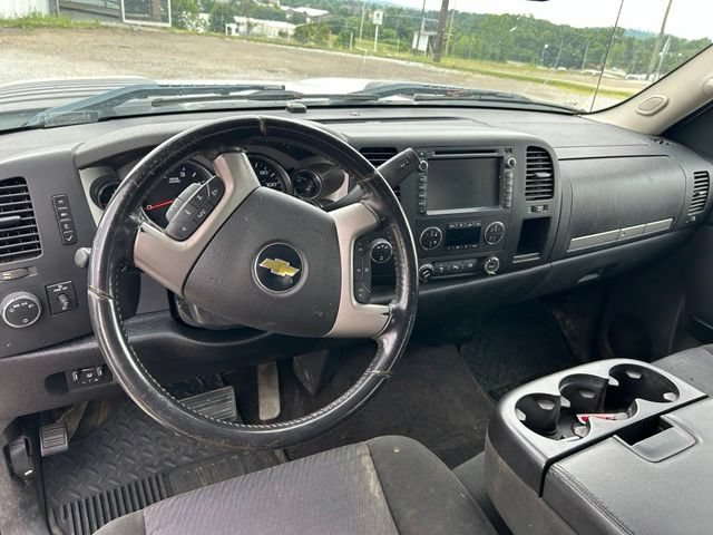 Used 2011 Chevrolet Silverado 3500 LT w/ Interior Plus Package AWD/4WD image 7