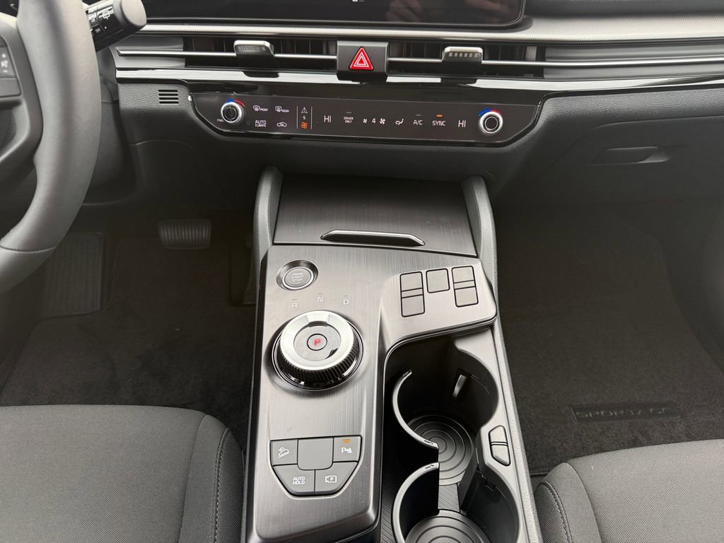 New 2026 Kia Sportage LX image 11