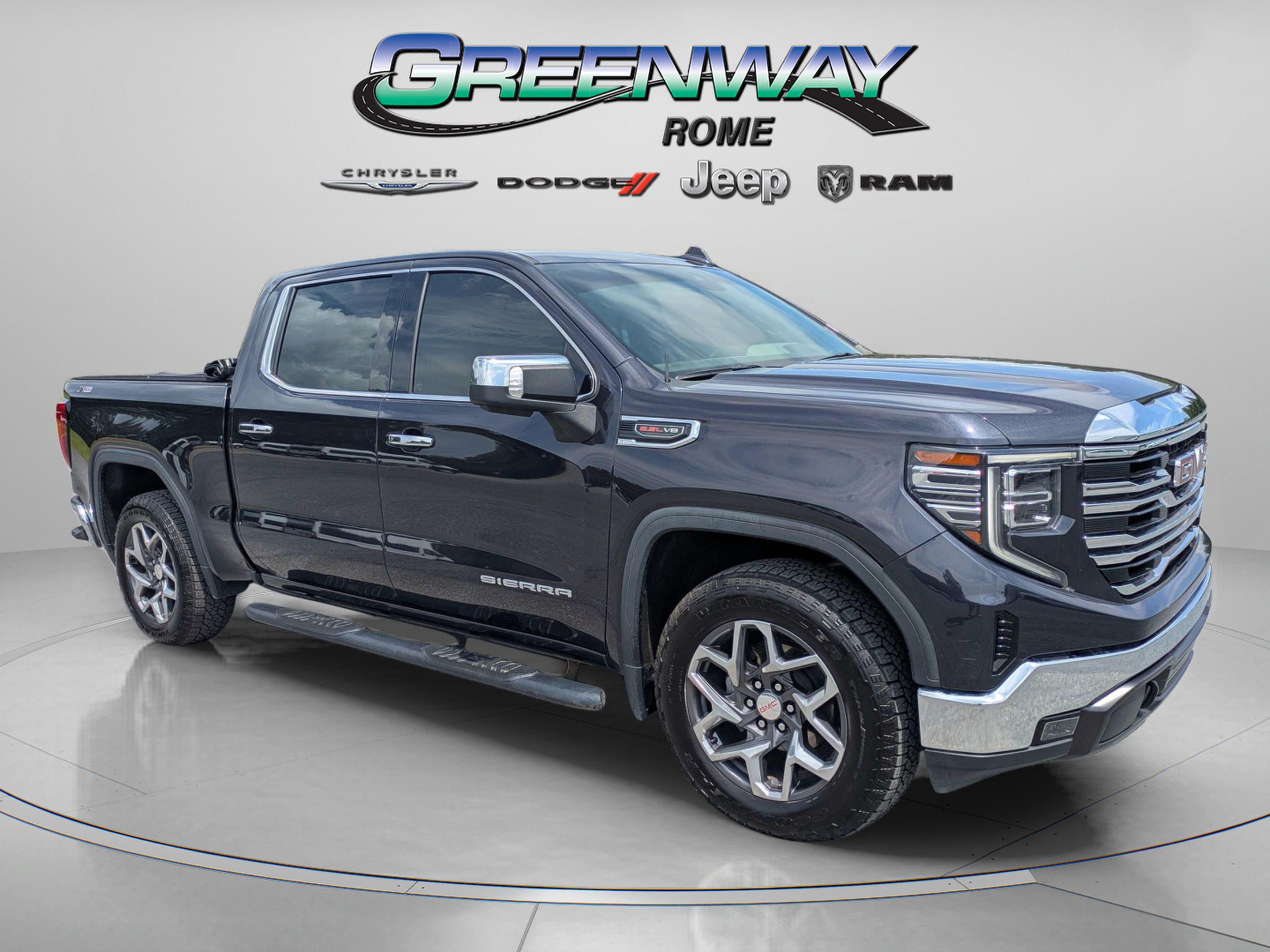 Used 2022 GMC Sierra 1500 SLT w/ SLT Convenience Package AWD/4WD image 1