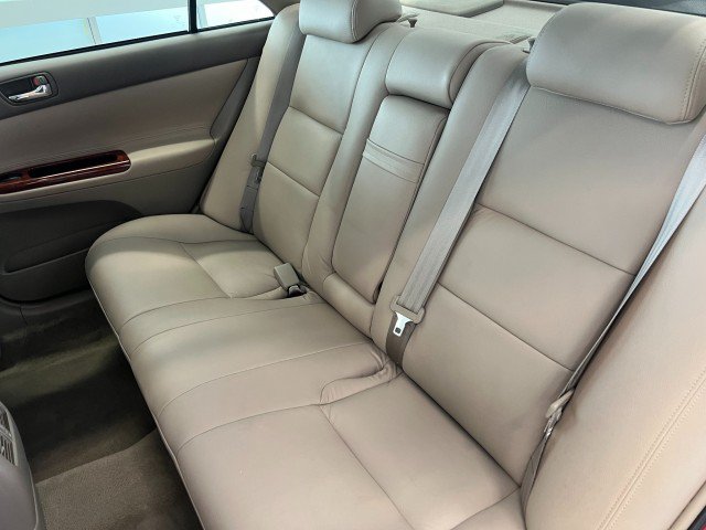 Used 2002 Toyota Camry XLE FWD image 29