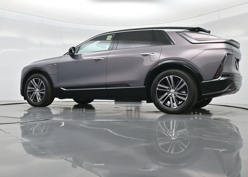 Used 2025 Cadillac Lyriq Luxury image 54