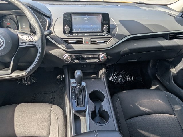 Used 2023 Nissan Altima 2.5 S FWD image 16