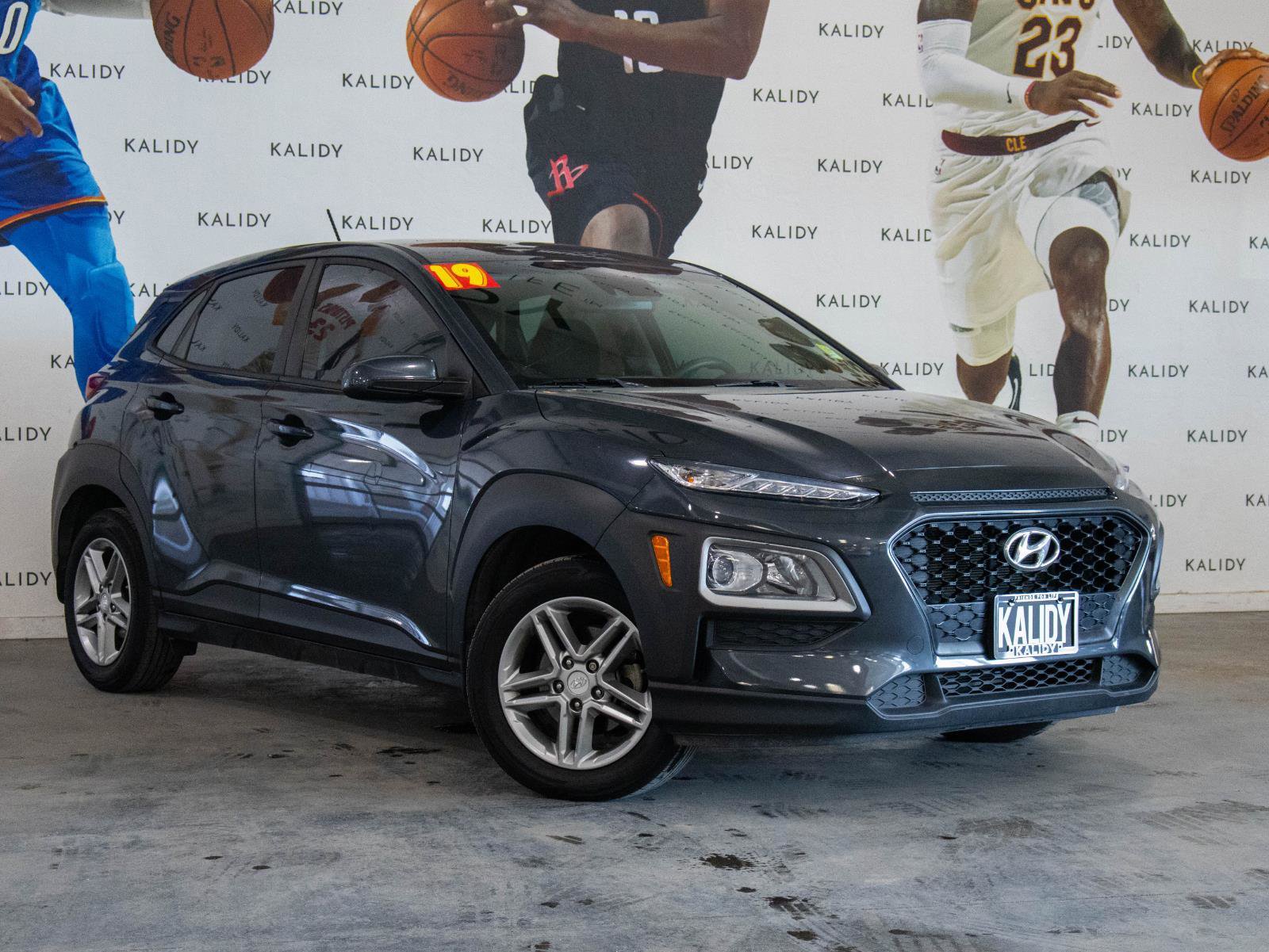 Used 2019 Hyundai Kona SE image 2