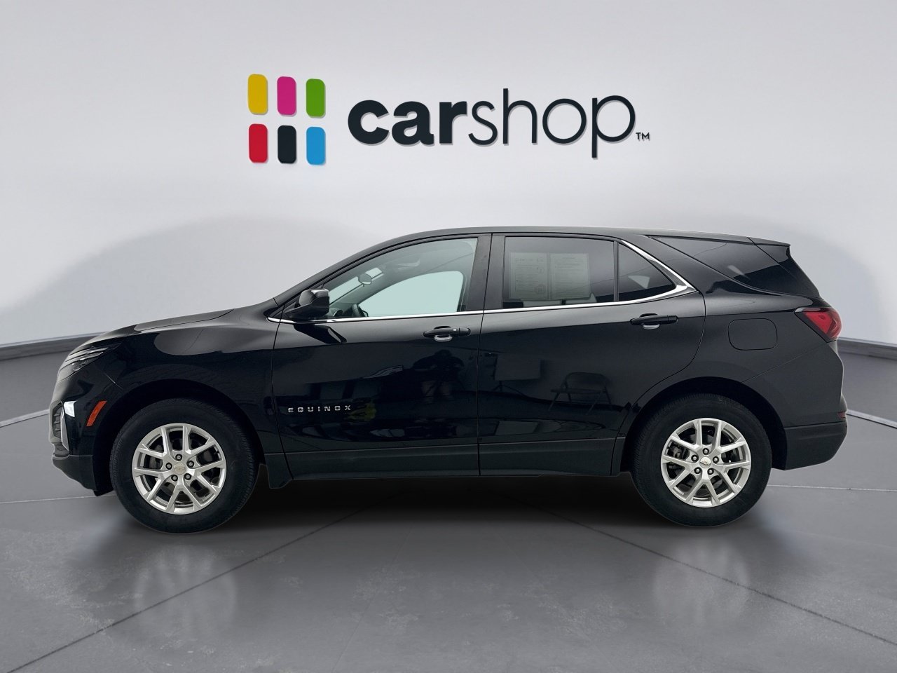 Used 2023 Chevrolet Equinox LT AWD/4WD image 2