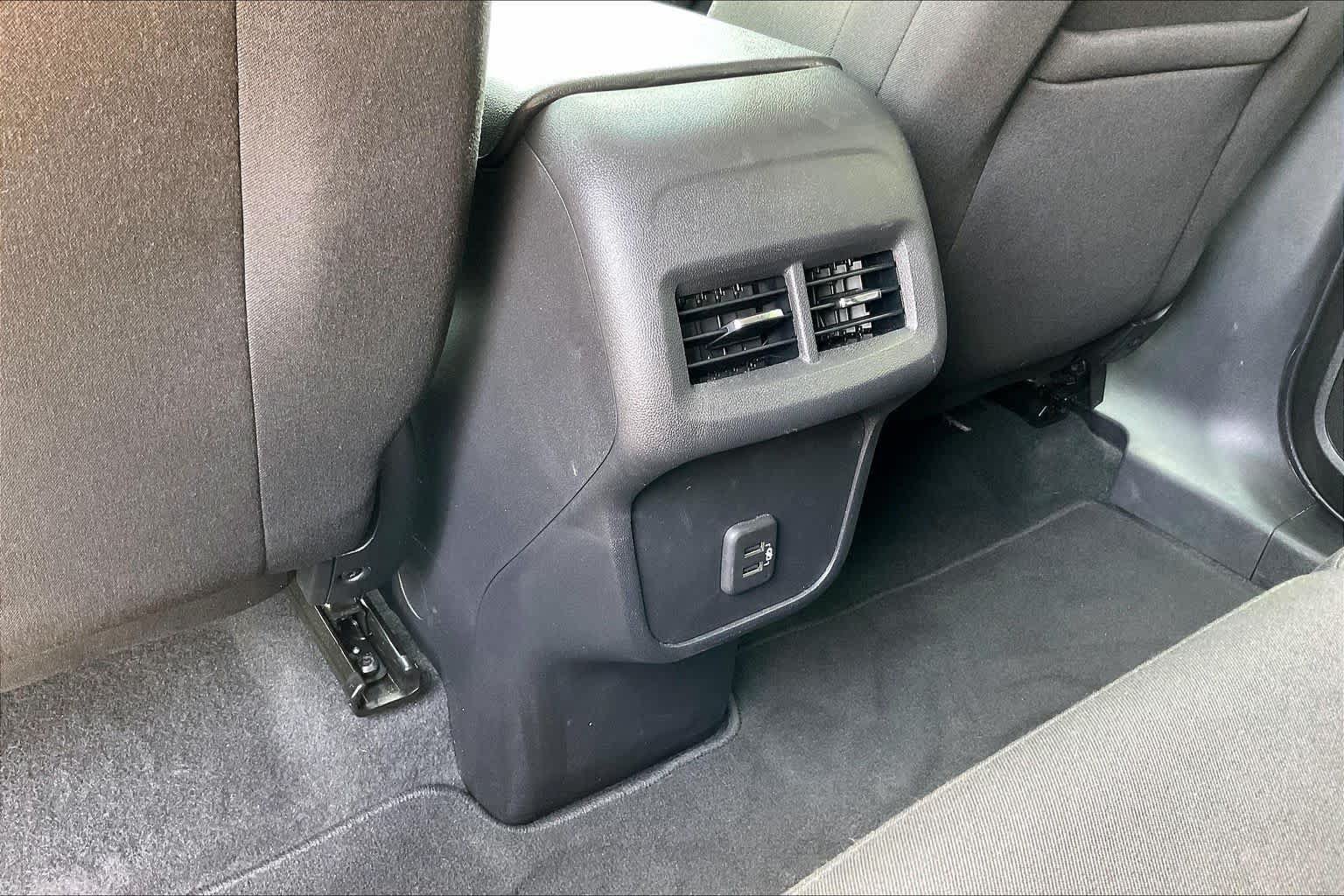 Used 2023 Chevrolet Equinox LS w/ LS Convenience Package FWD image 33