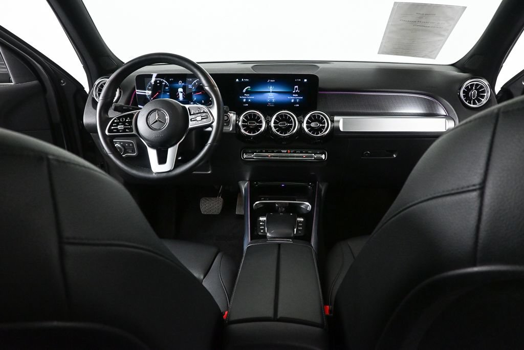 Used 2022 Mercedes-Benz GLB 250 4MATIC image 17