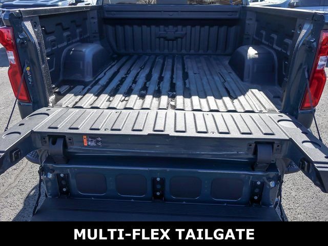Used 2026 Chevrolet Silverado 1500 ZR2 image 9