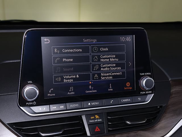 Used 2025 Nissan Altima 2.5 SV AWD/4WD image 17