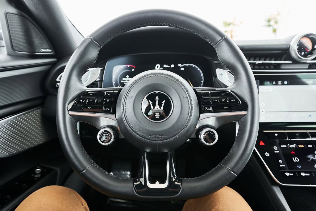 Used 2023 Maserati Grecale GT image 40