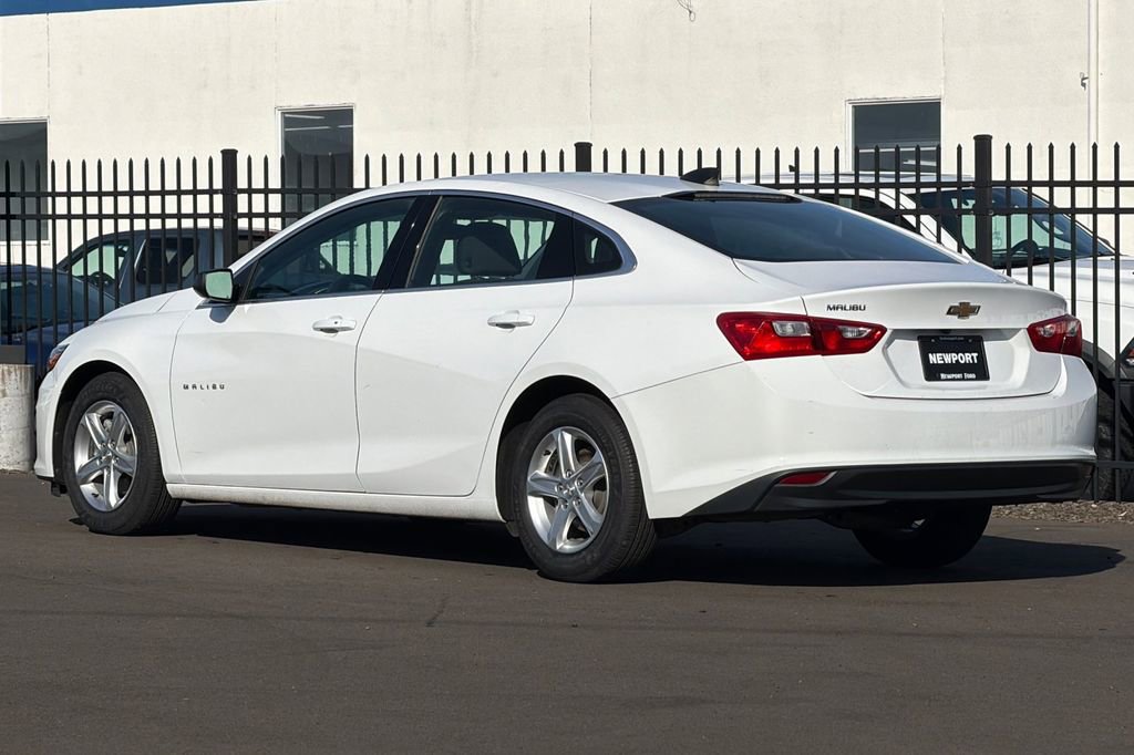 Used 2021 Chevrolet Malibu LS image 5