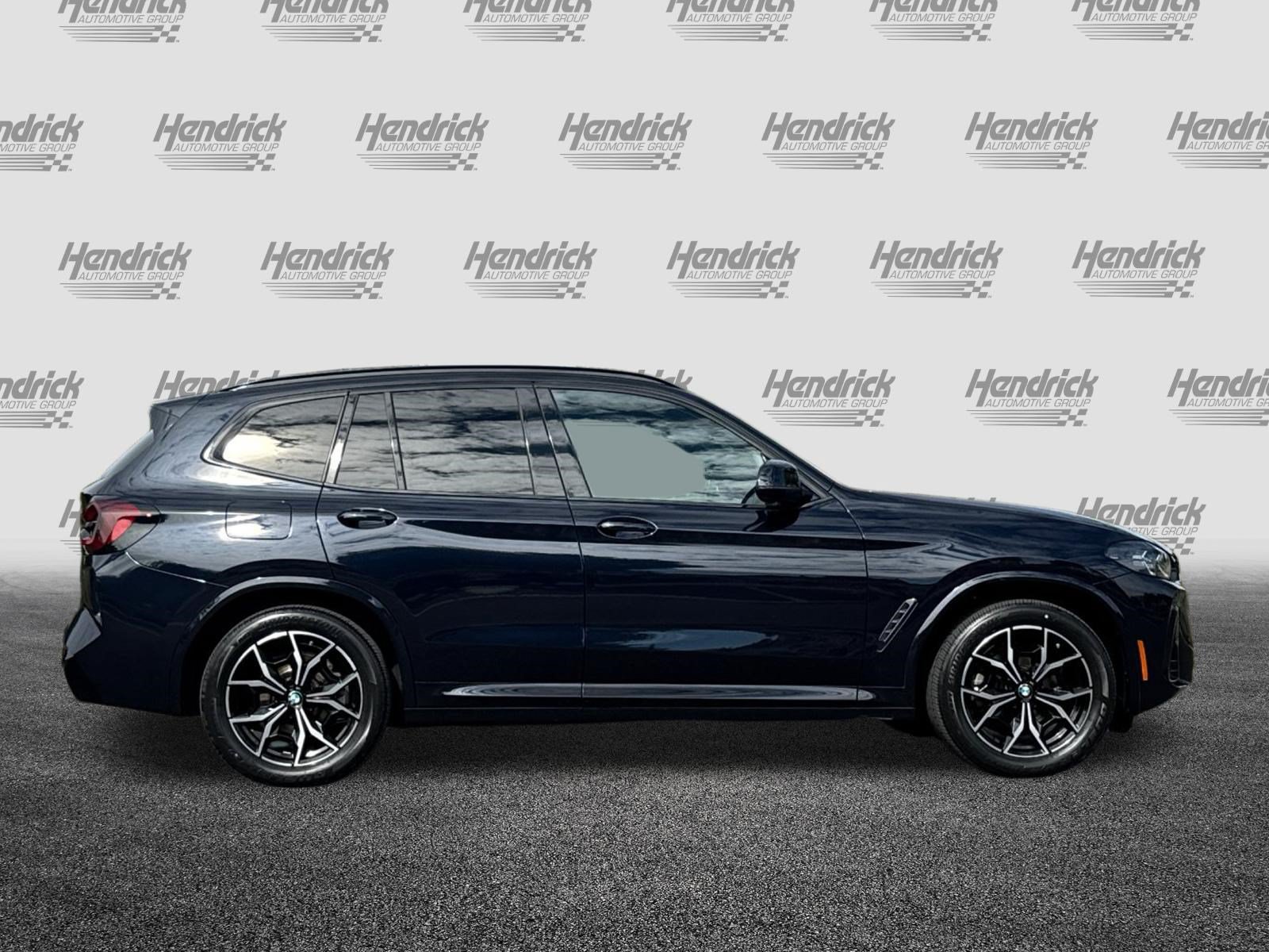 Used 2022 BMW X3 xDrive30i w/ M Sport Package 2 AWD/4WD image 3