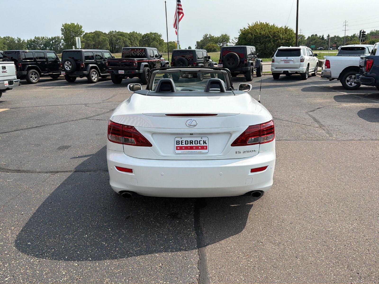 Used 2014 Lexus IS 250C w/ Luxury Package RWD image 6