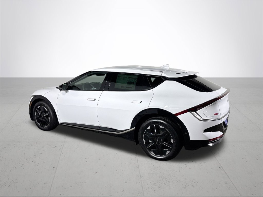 New 2026 Kia EV6 Wind AWD/4WD image 8