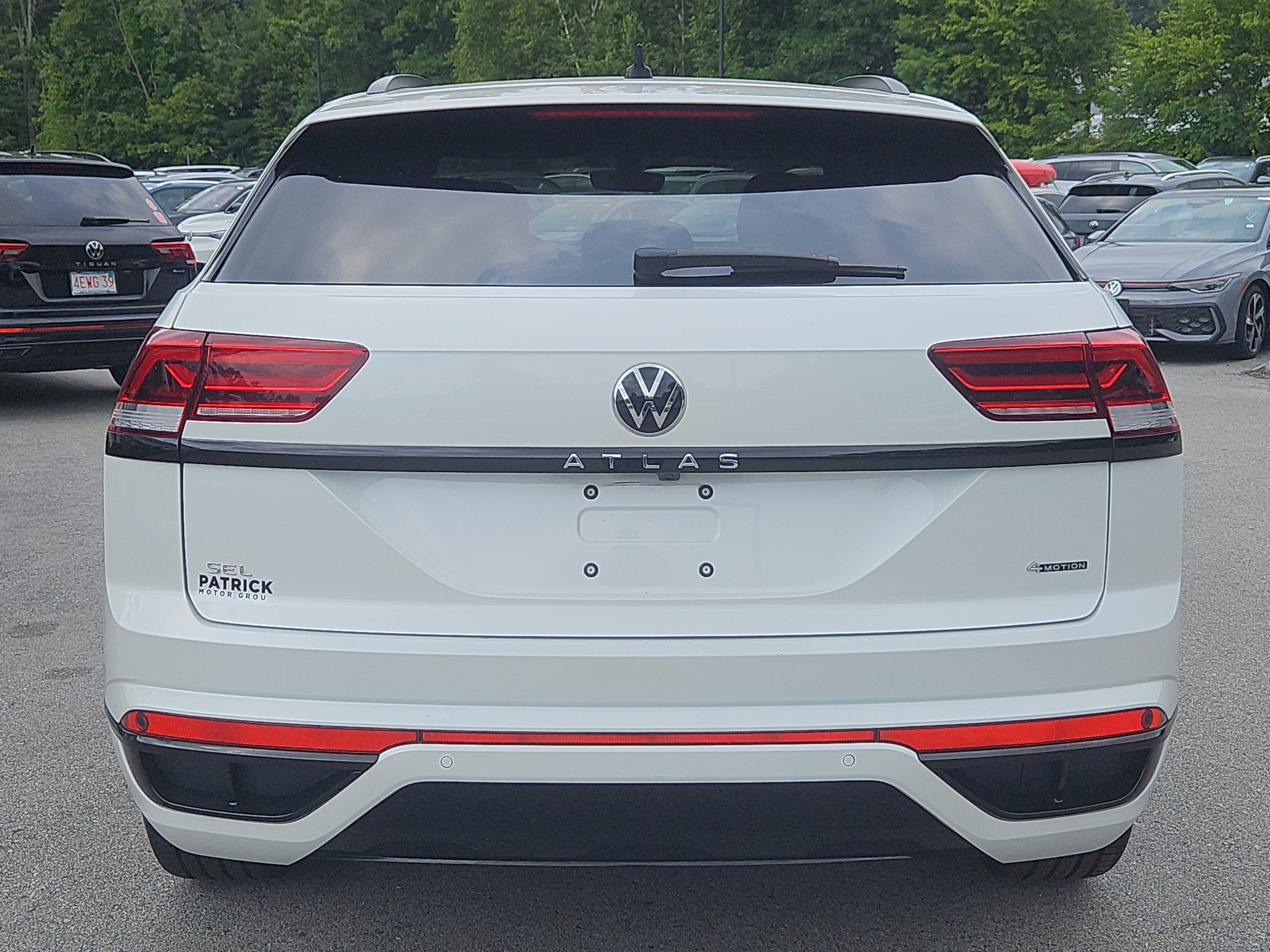 Certified 2023 Volkswagen Atlas Cross Sport SEL R-Line AWD/4WD image 30