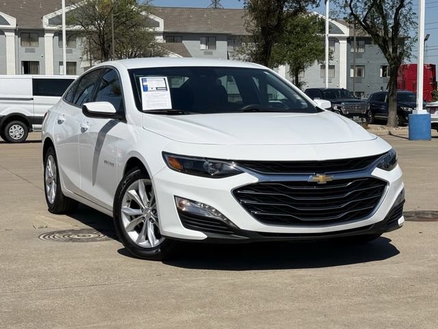 Used 2025 Chevrolet Malibu LT image 2