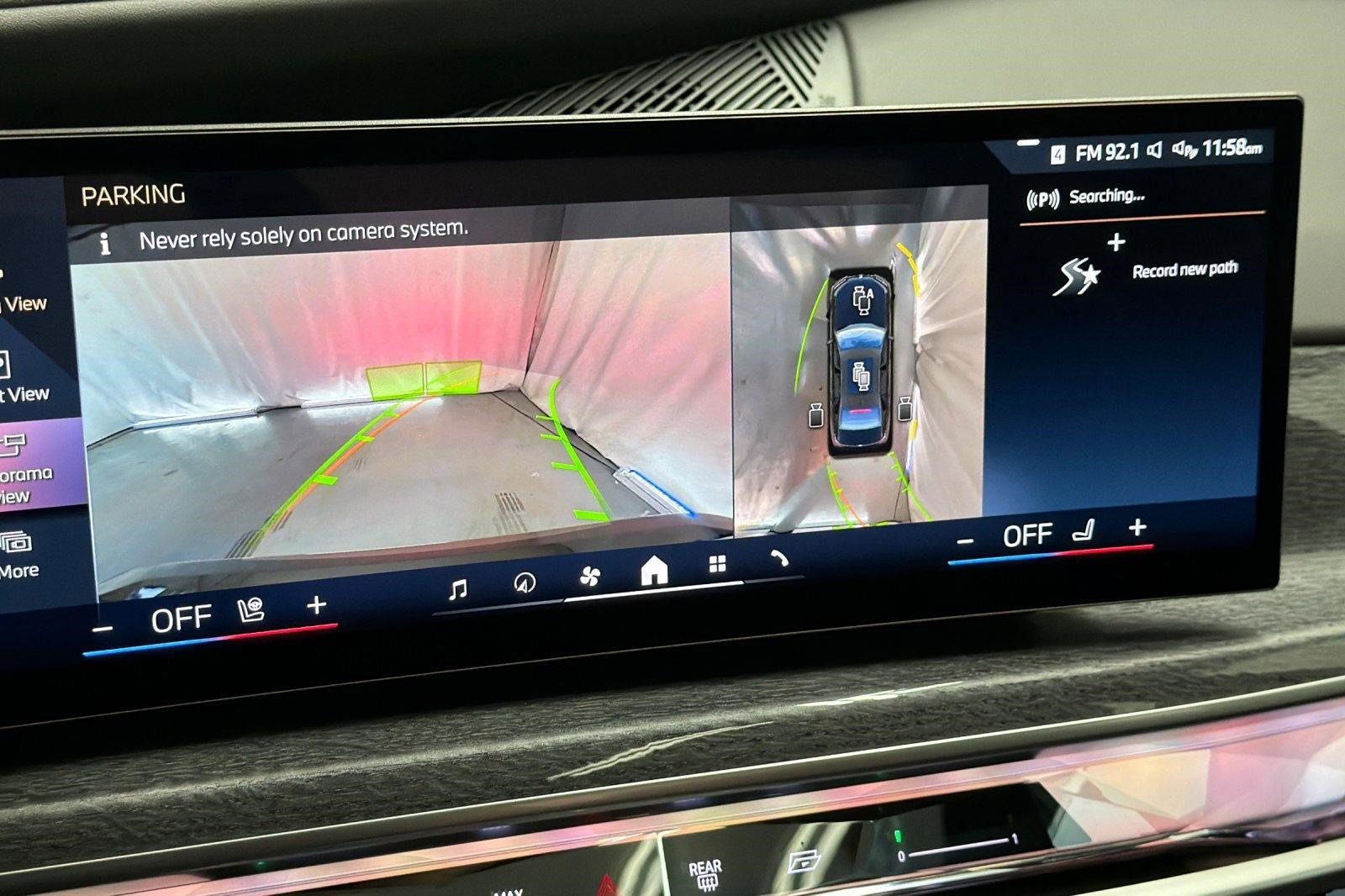 New 2025 BMW i7 eDrive50 w/ M Sport Package image 24