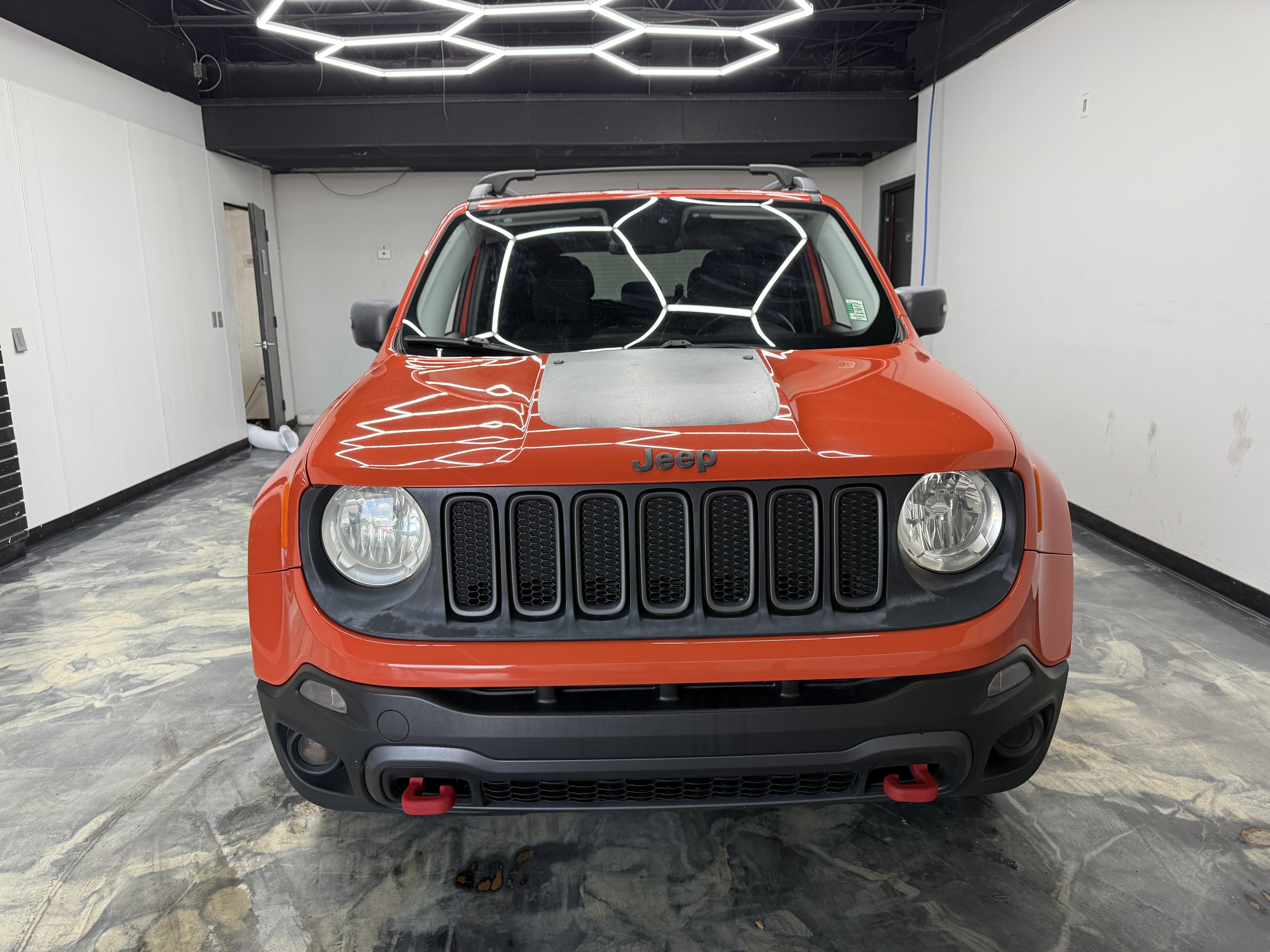 Used 2015 Jeep Renegade Trailhawk w/ Cold Weather Group AWD/4WD image 5