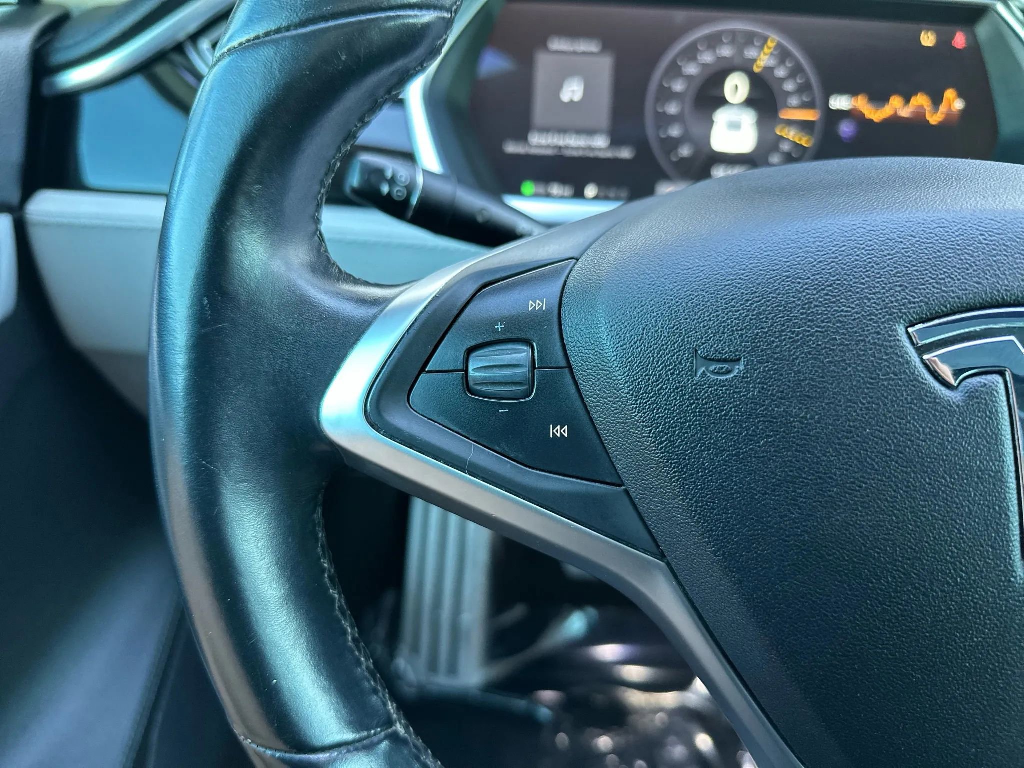 Used 2013 Tesla Model S Sedan 4D image 23