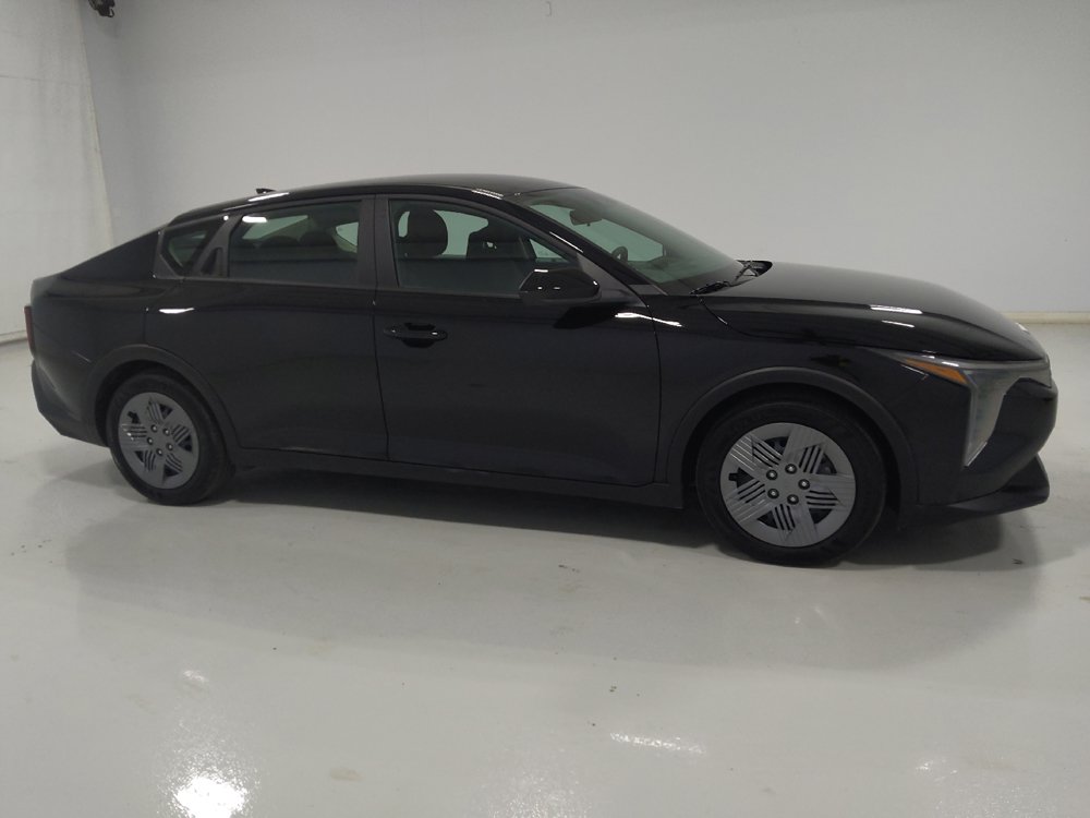 Used 2025 Kia K4 FWD image 11