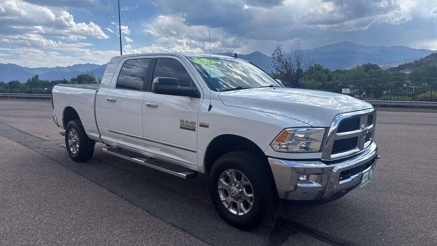 Used 2018 RAM 2500 SLT w/ Luxury Group AWD/4WD image 19