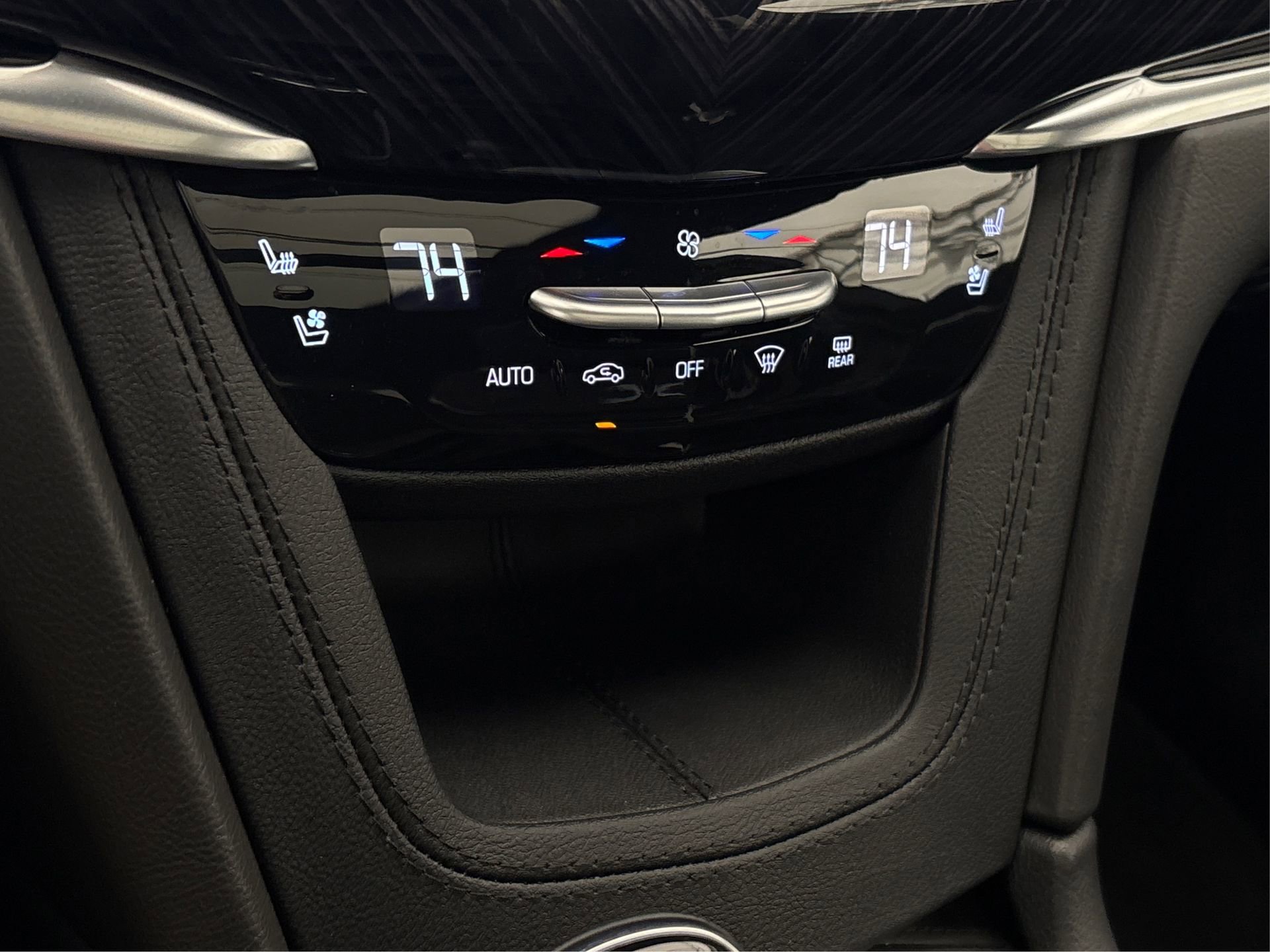 New 2025 Cadillac XT6 Premium Luxury image 26