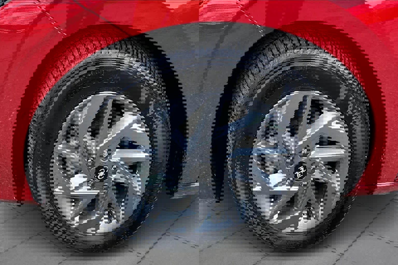 Used 2024 Hyundai Elantra Blue image 11