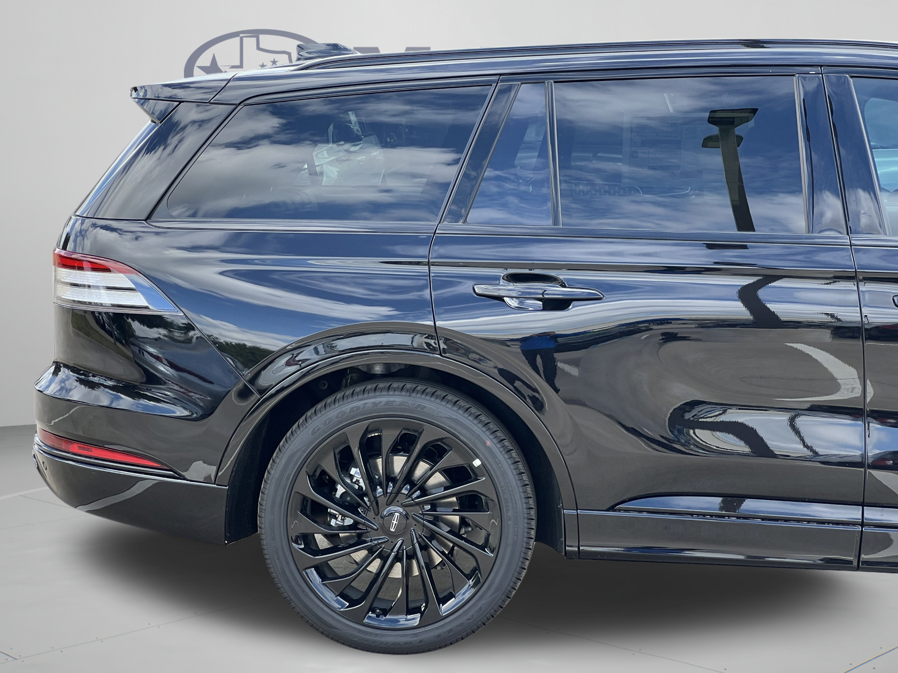 New 2027 Lincoln Aviator Reserve AWD/4WD image 30