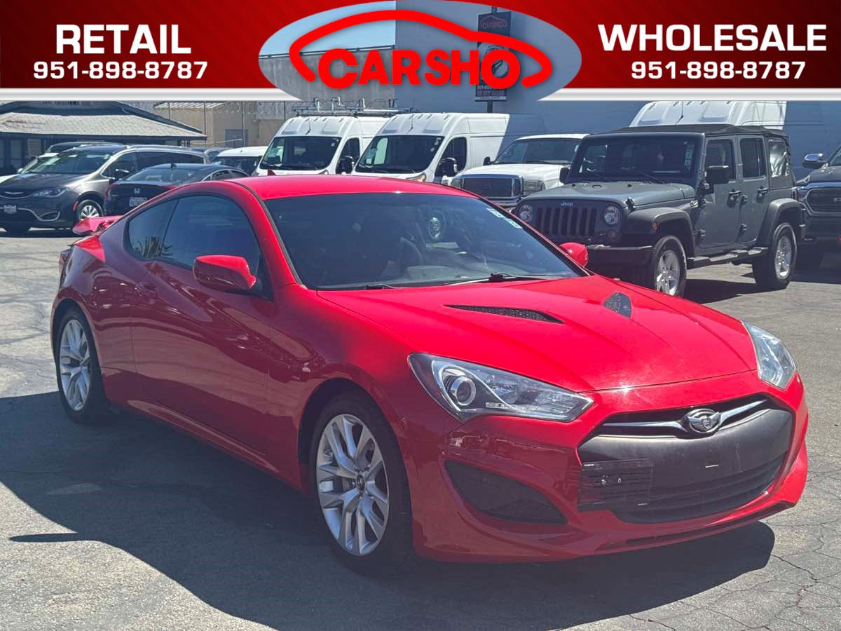 Used 2013 Hyundai Genesis 2.0T RWD image 1