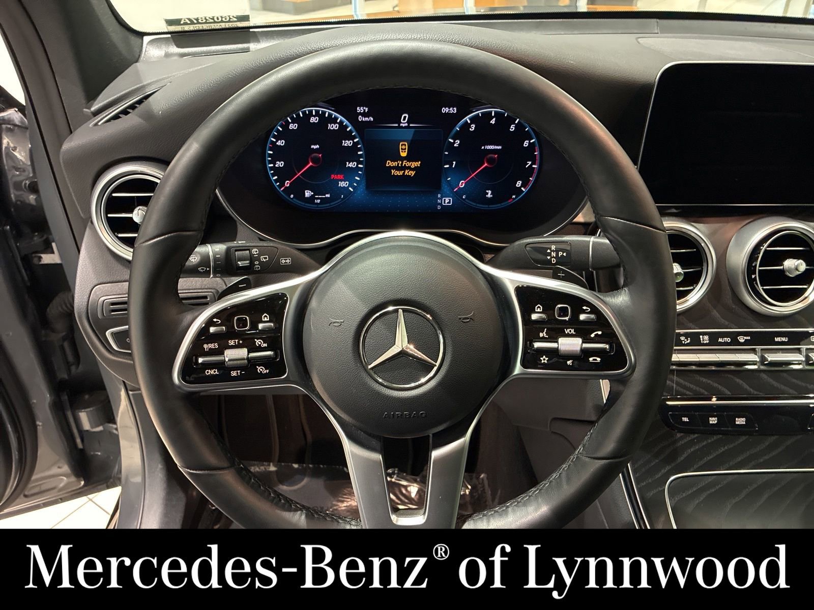 Used 2021 Mercedes-Benz GLC 300 4MATIC image 12