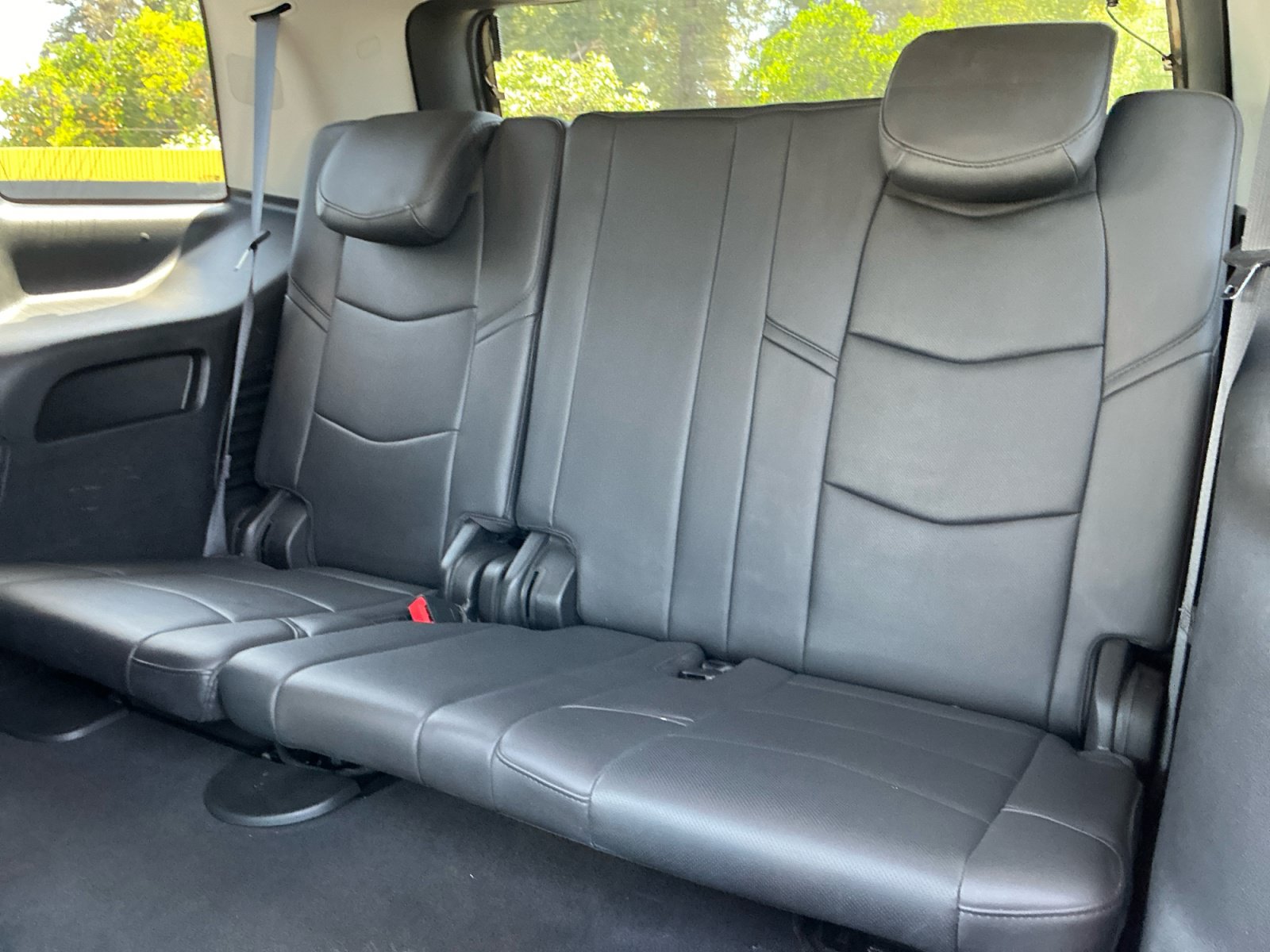 Used 2020 Cadillac Escalade 4WD image 28