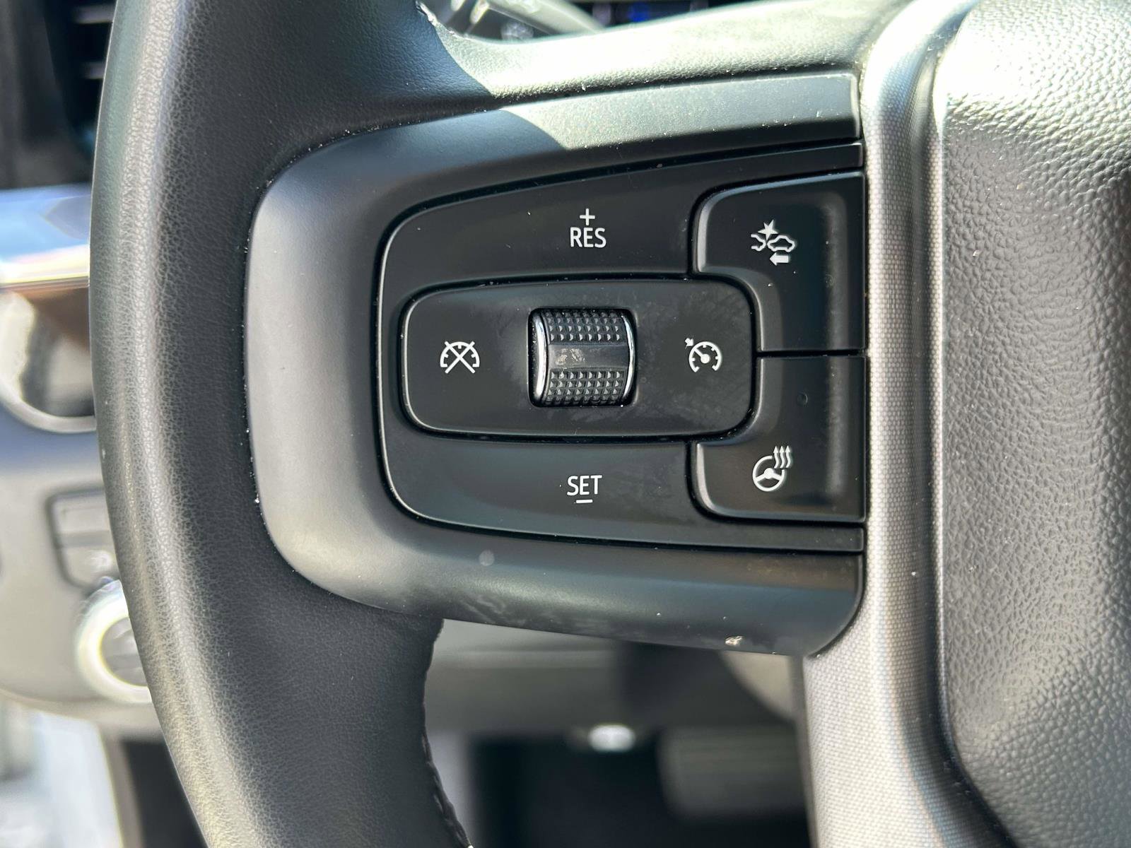 Used 2024 GMC Sierra 1500 SLT image 18