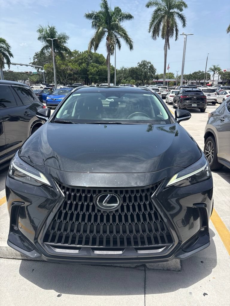 Used 2022 Lexus NX 250 FWD w/ Towing Package (2000 Lbs) image 5