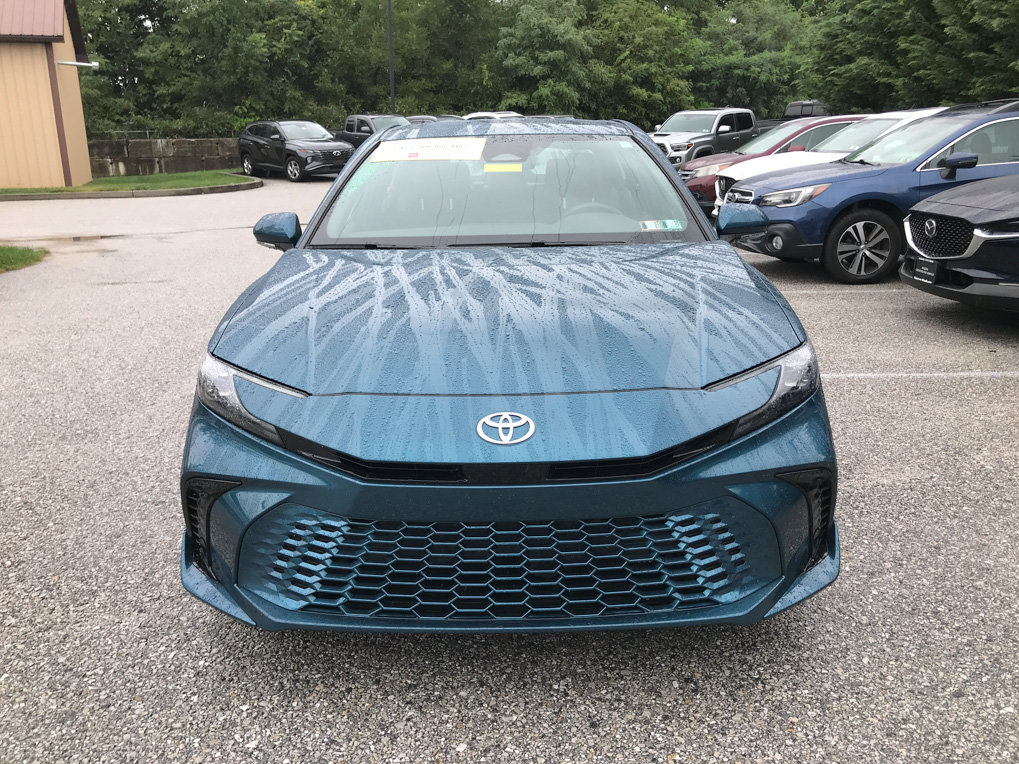 Certified 2025 Toyota Camry XSE FWD image 3