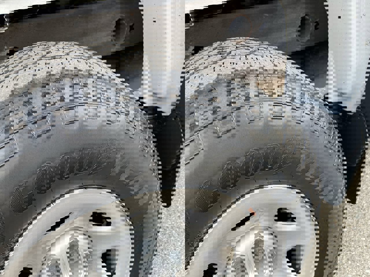 Used 2017 GMC Sierra 1500 2WD Regular Cab image 13