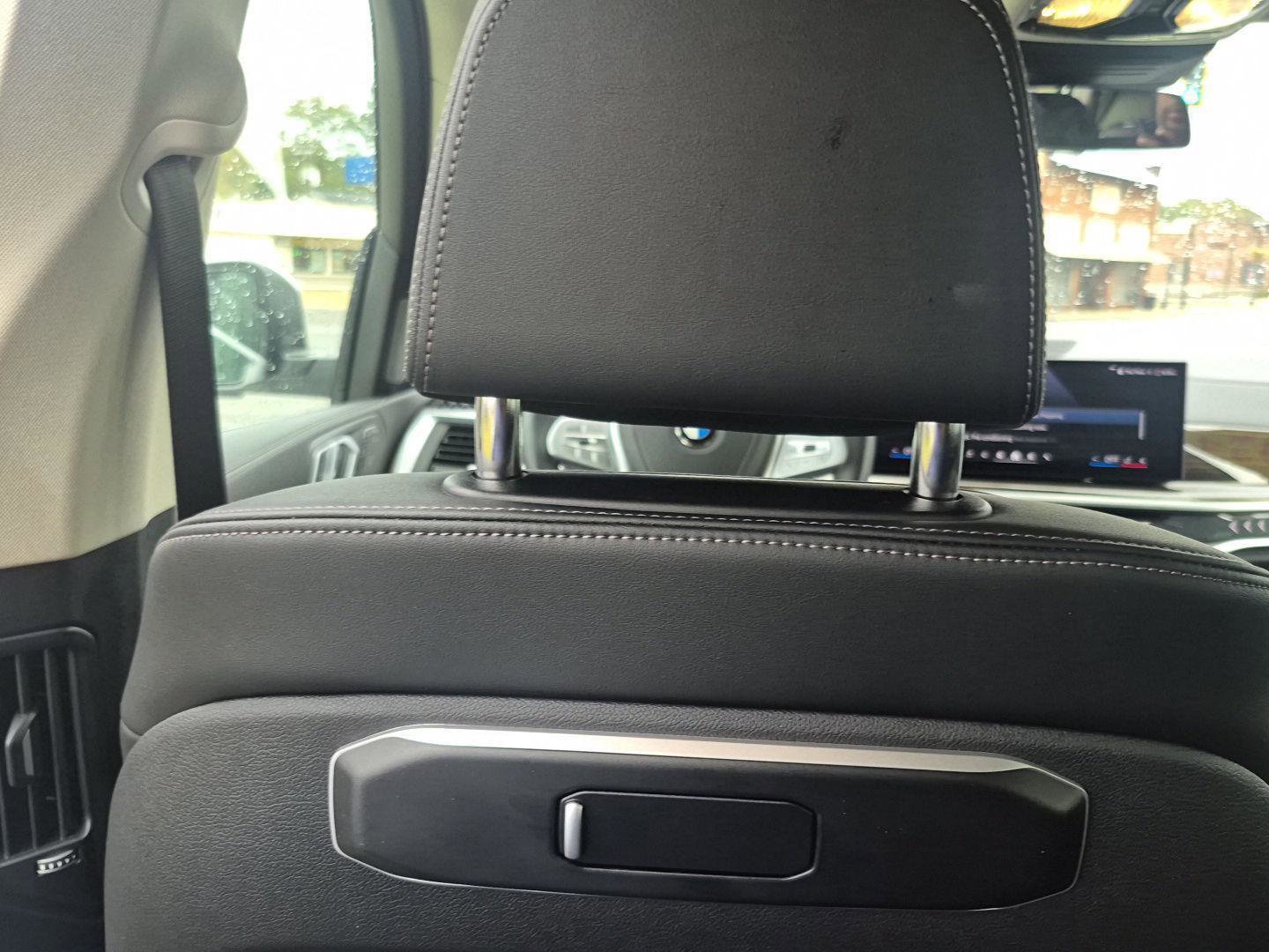 Used 2024 BMW X7 xDrive40i image 54