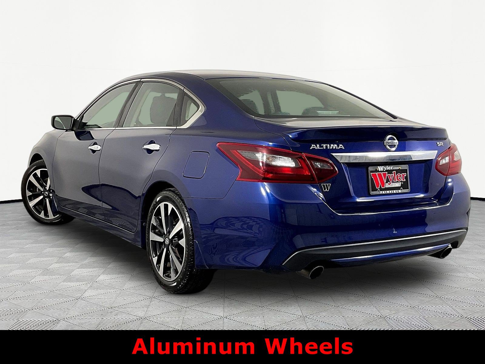Used 2018 Nissan Altima 2.5 SR FWD image 4