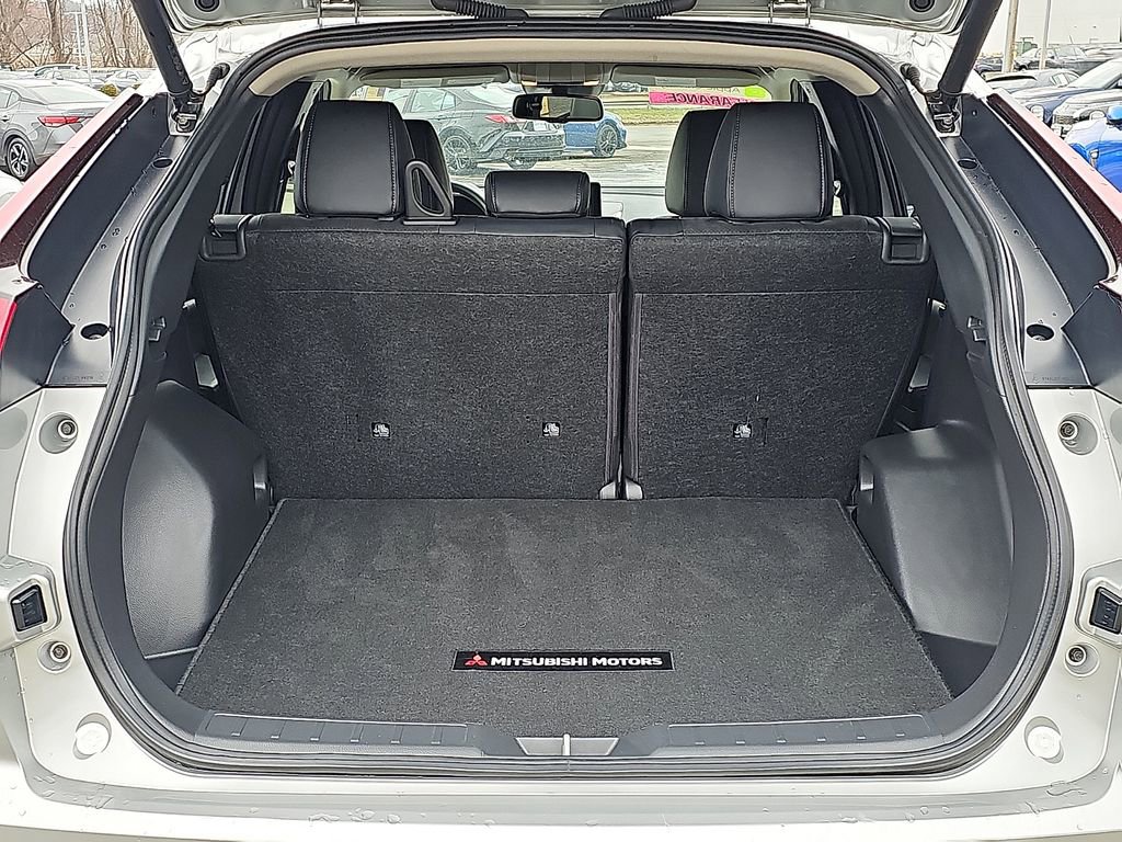 Used 2025 Mitsubishi Eclipse Cross SE image 30