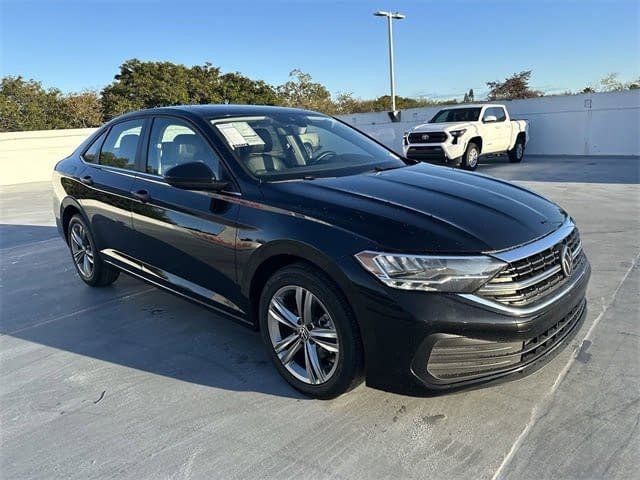 Used 2024 Volkswagen Jetta SE image 37