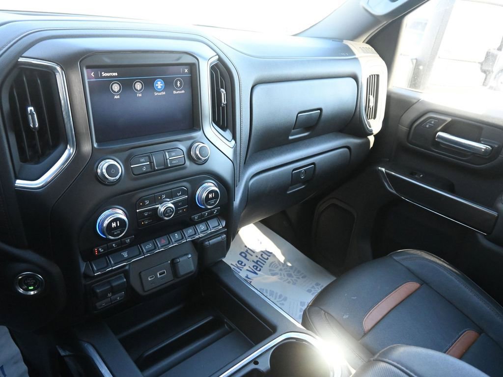 Used 2023 GMC Sierra 2500 AT4 image 25