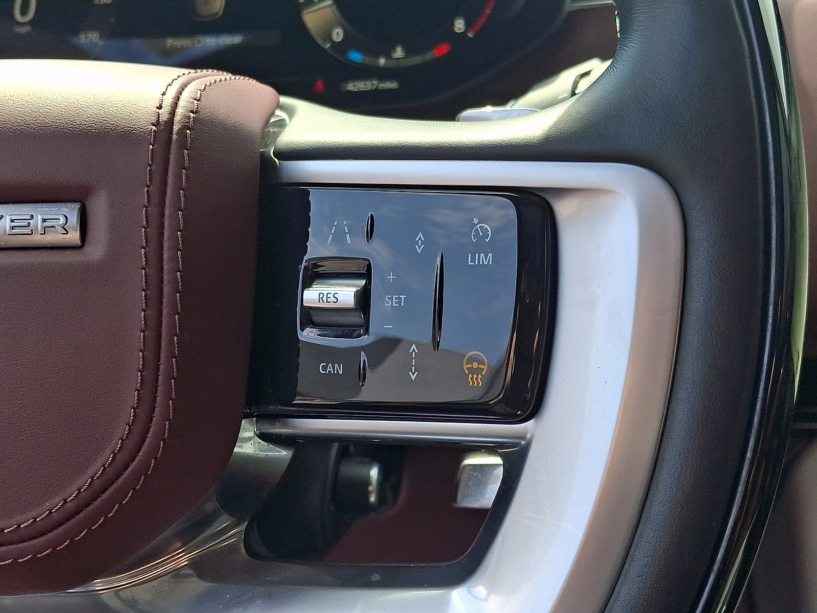 Used 2024 Land Rover Range Rover Autobiography image 23