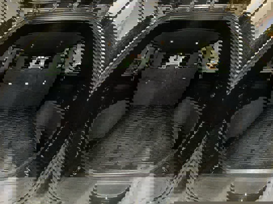 Used 2020 Jeep Grand Cherokee Laredo image 24