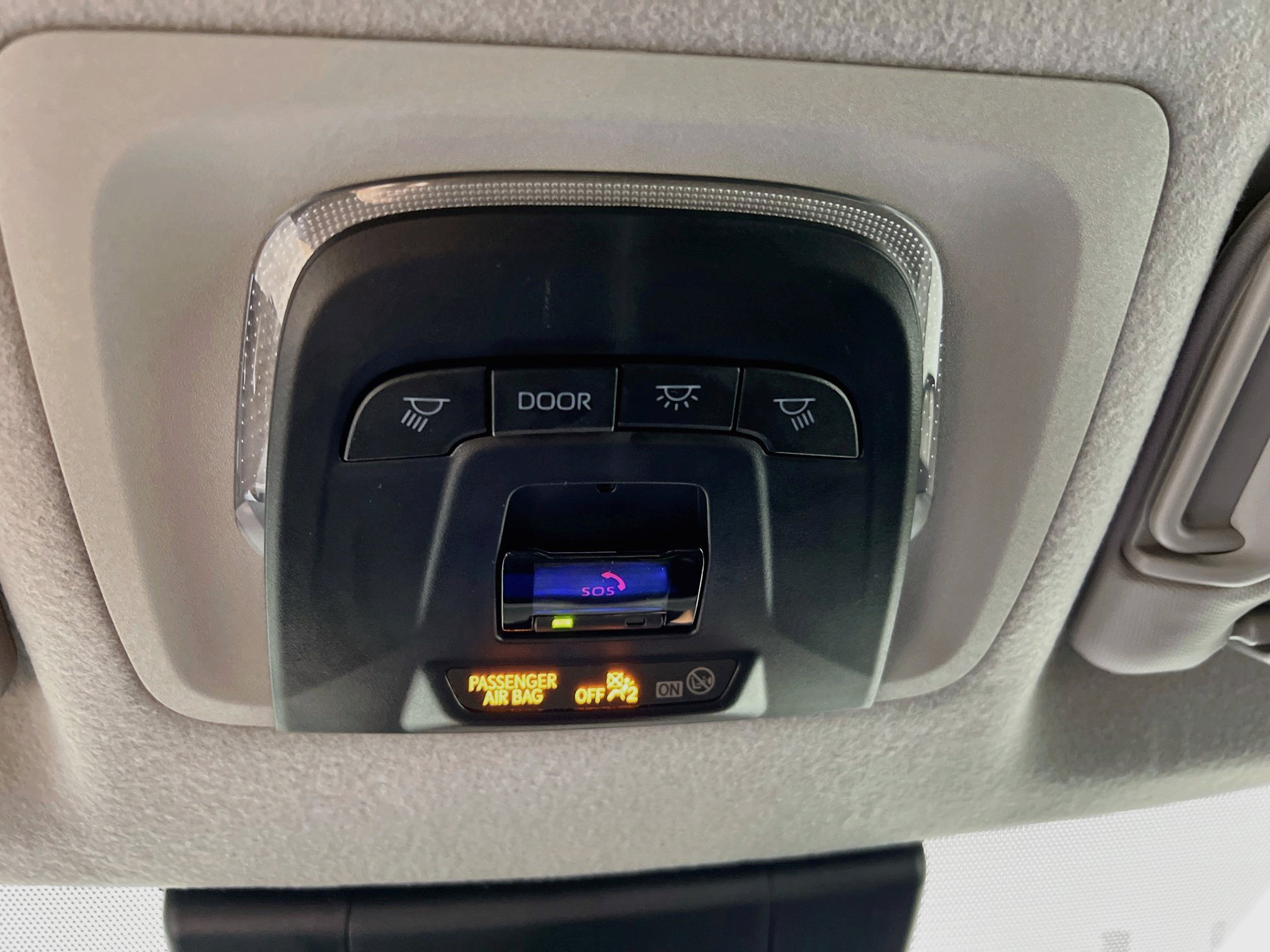 Used 2025 Toyota Corolla Cross XLE AWD/4WD image 21