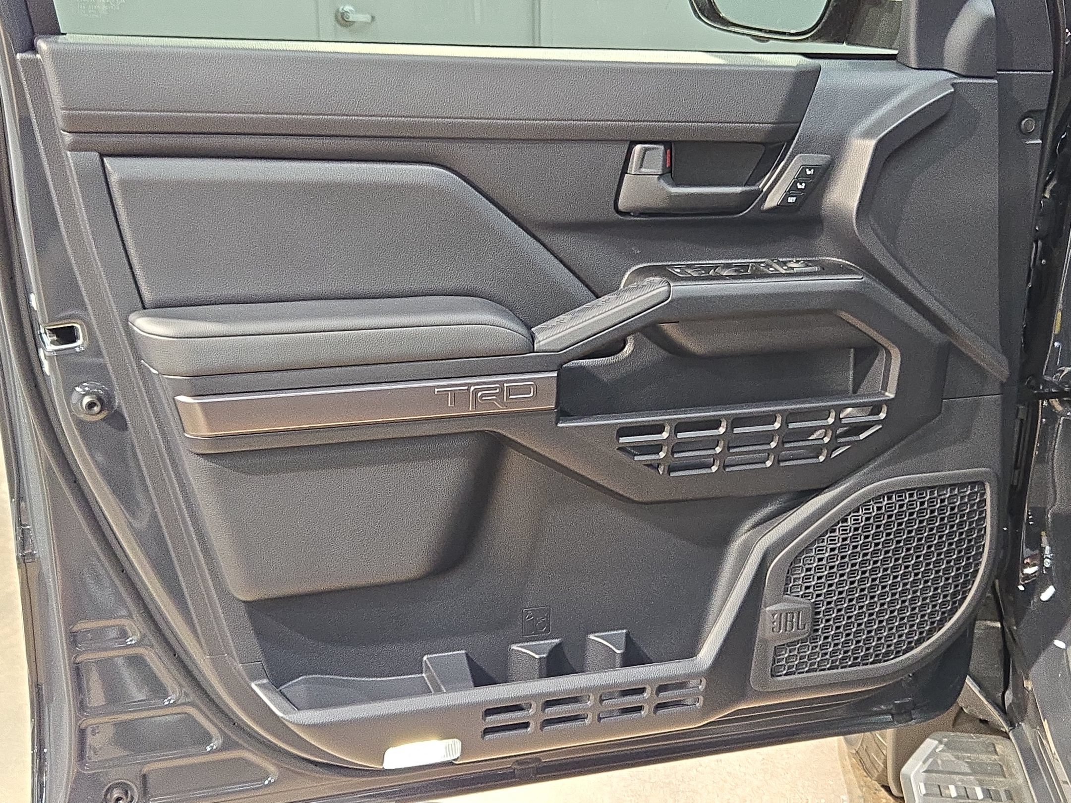 New 2026 Toyota 4Runner TRD Off-Road Premium AWD/4WD image 15