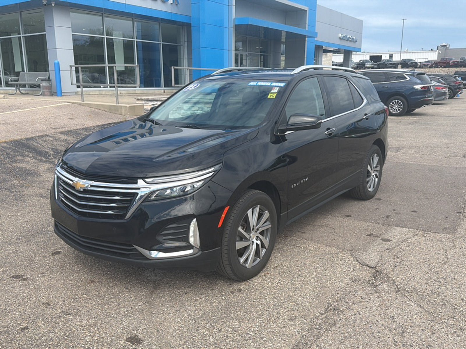 Used 2023 Chevrolet Equinox Premier w/ LPO, Floor Liner Package