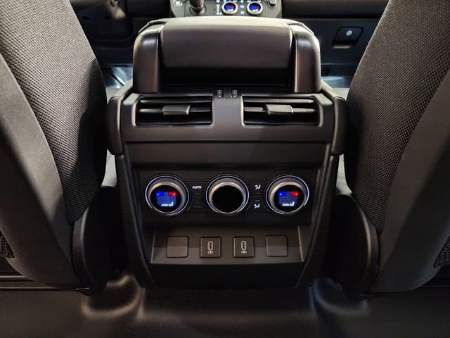 New 2026 Land Rover Defender 110 V8 AWD/4WD image 31
